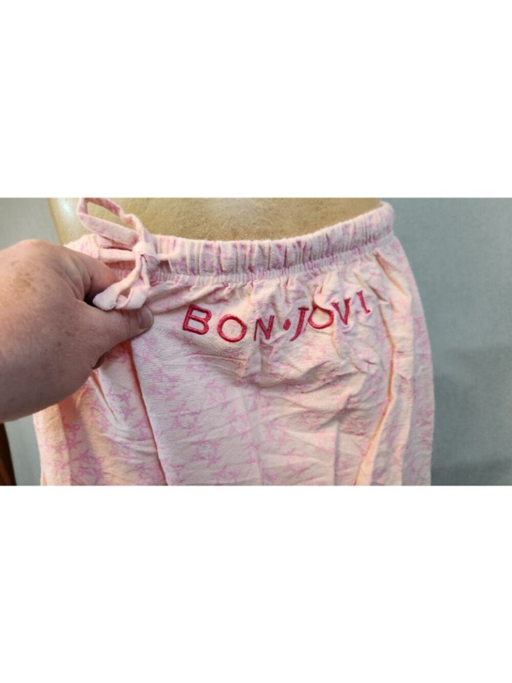 Sleeping With Bon Jovi Pink Pajama Set Collared Top Pants Intimates XXL XXLARGE - Picture 8 of 10